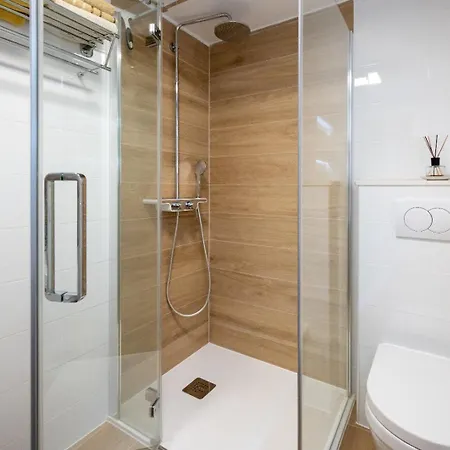 شقة Gagula تروغير